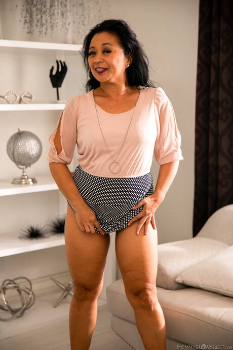 Mommy Blows Best picture collection featuring Lucky Starr and Billy Boston in blowing cock porn