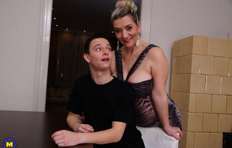 Mature NL invite you to explore free pictures featuring randy young girl in hot fuck